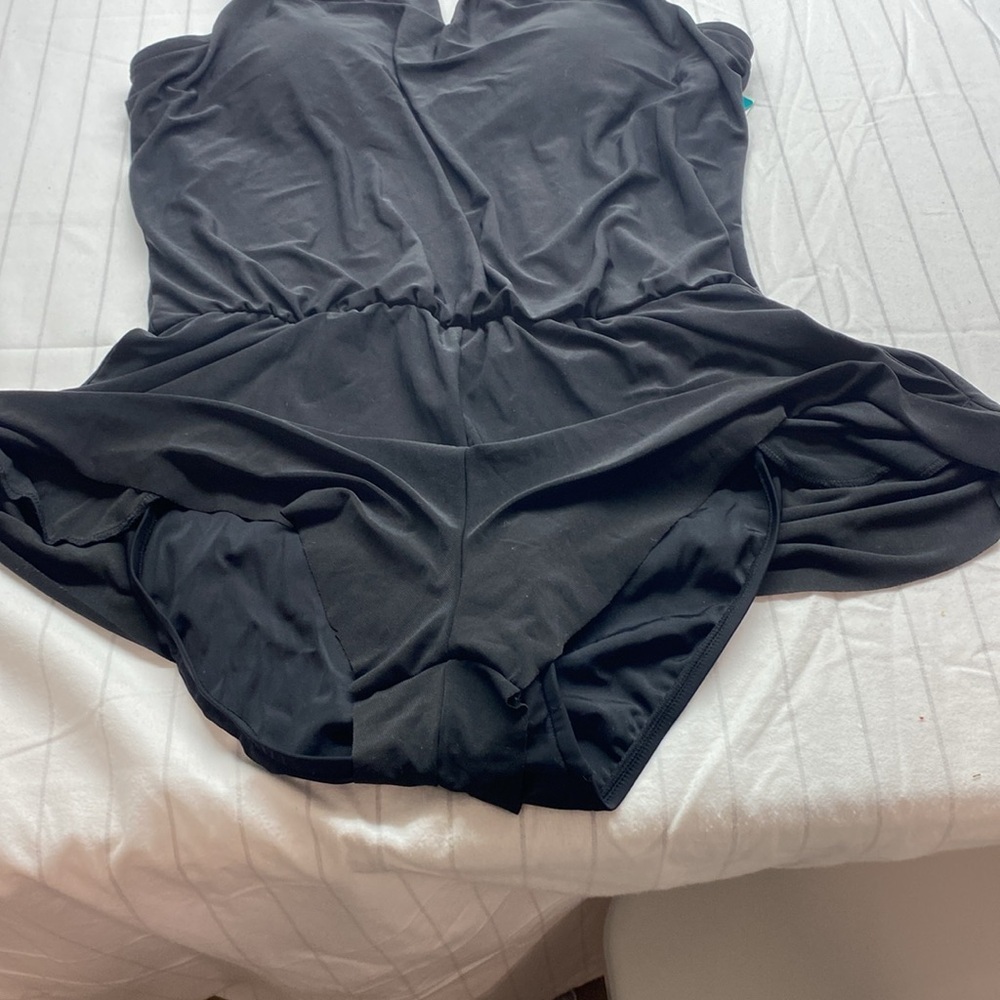 Aqua Green Women's Standard Keyhole Blouson Romper, Black Swim Romper size M - Picture 11 of 15